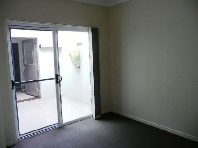 28 Wings Road, UPPER COOMERA QLD 4209, Upper Coomera - Thumbnail 8