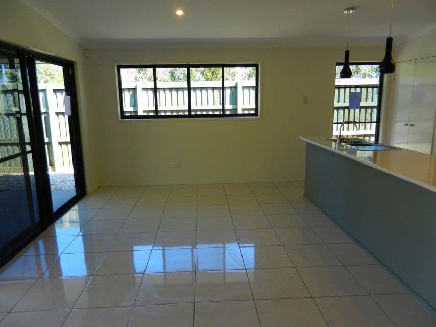 2 Shanti Lane, MORAYFIELD QLD 4506, Morayfield - Thumbnail 5