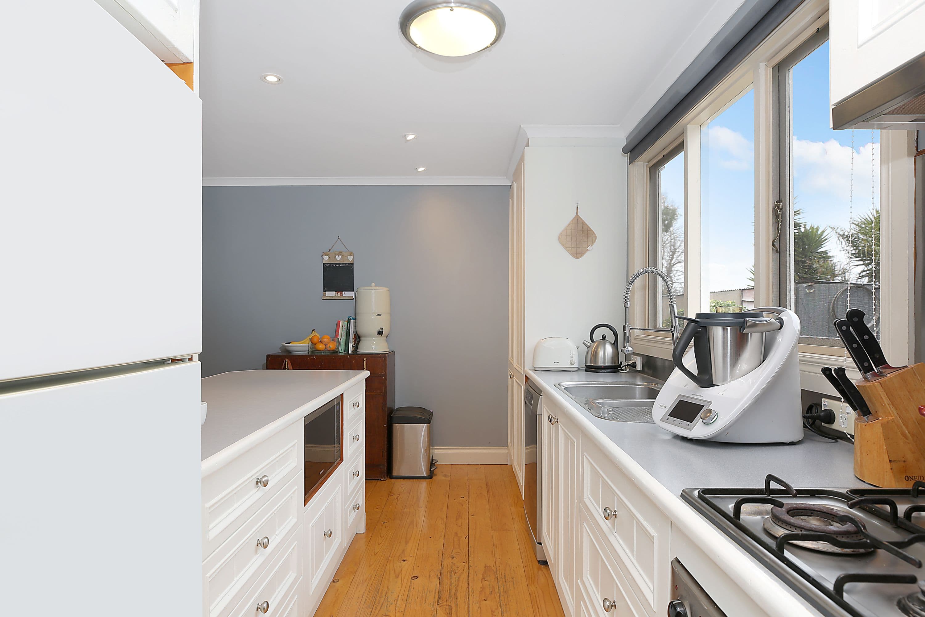 66 Manifold Street, Camperdown VIC 3260, Camperdown - Thumbnail 3