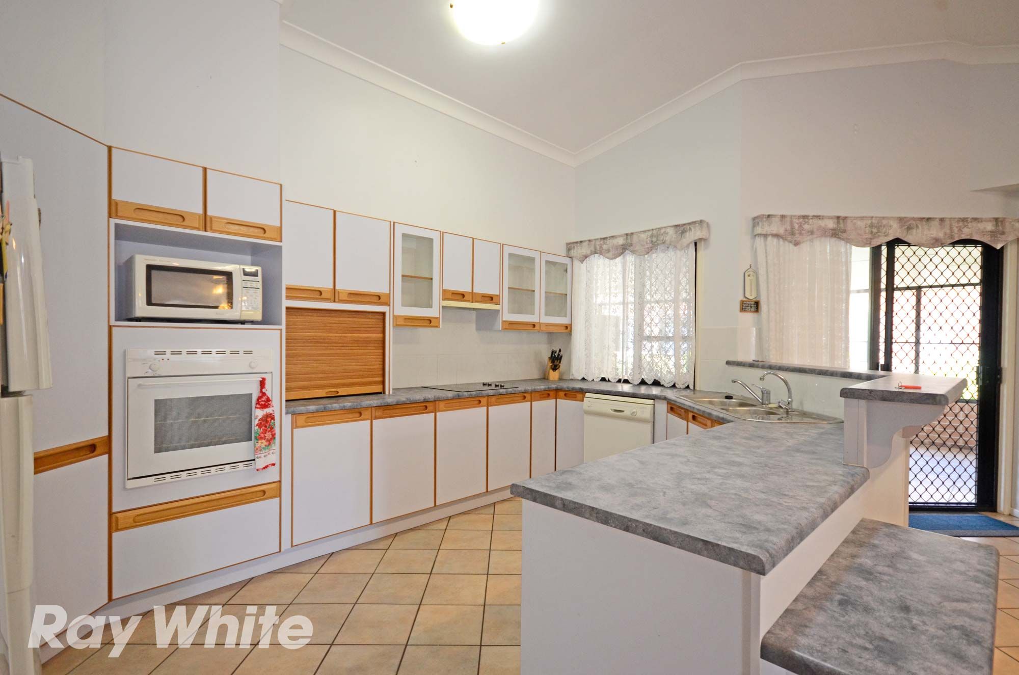 20 Ward Crescent, Biloela QLD 4715, Biloela - Thumbnail 3
