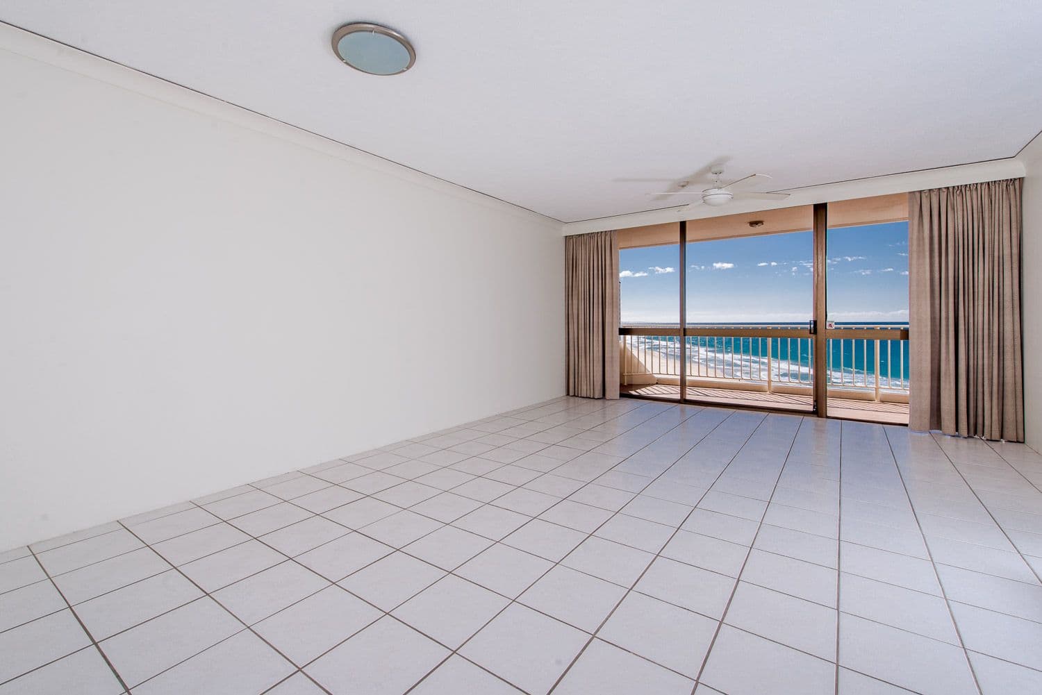 15c 'Breakers North' , 50 Old Burleigh Road, Surfers Paradise QLD 4217, Surfers Paradise - Thumbnail 2