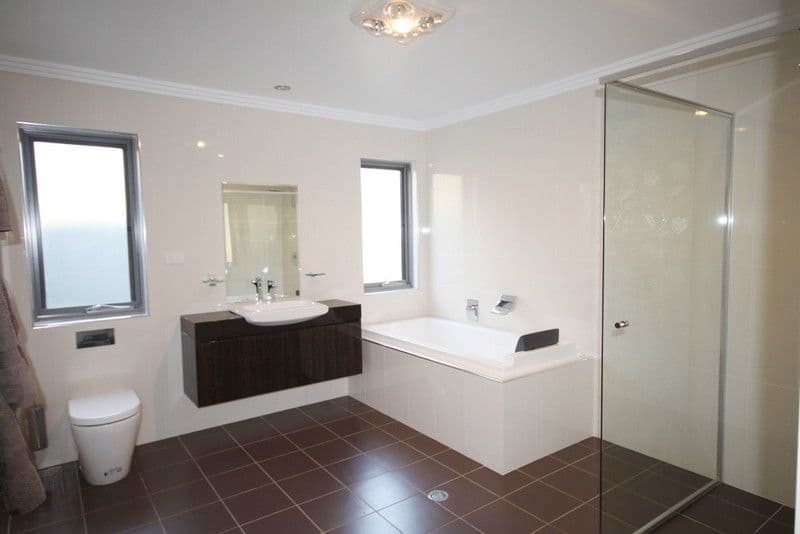 32 Waterfall Drive, JERRABOMBERRA NSW 2619, Jerrabomberra - Thumbnail 8