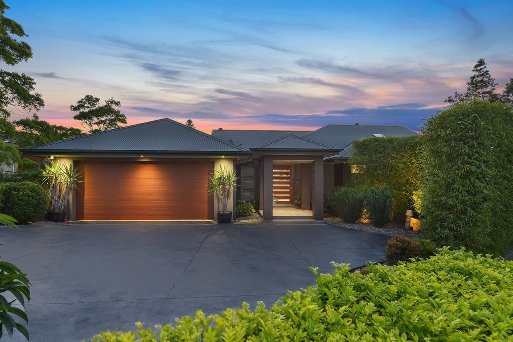 8 Gorrell Crescent, Mangerton - Thumbnail 2