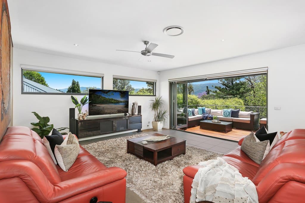 8 Gorrell Crescent, Mangerton - Thumbnail 3