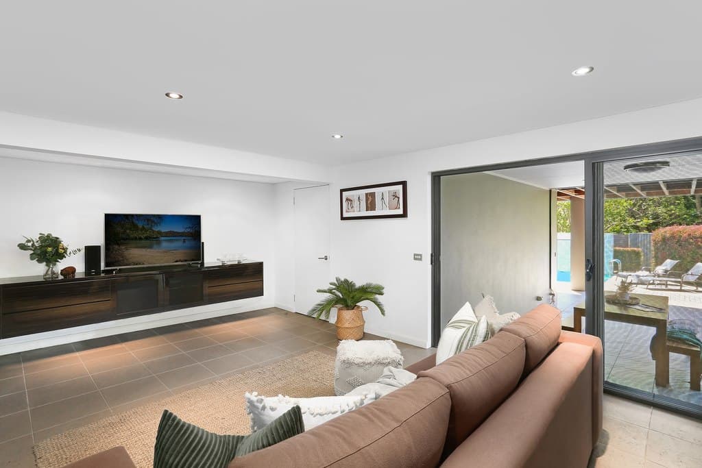 8 Gorrell Crescent, Mangerton - Thumbnail 8