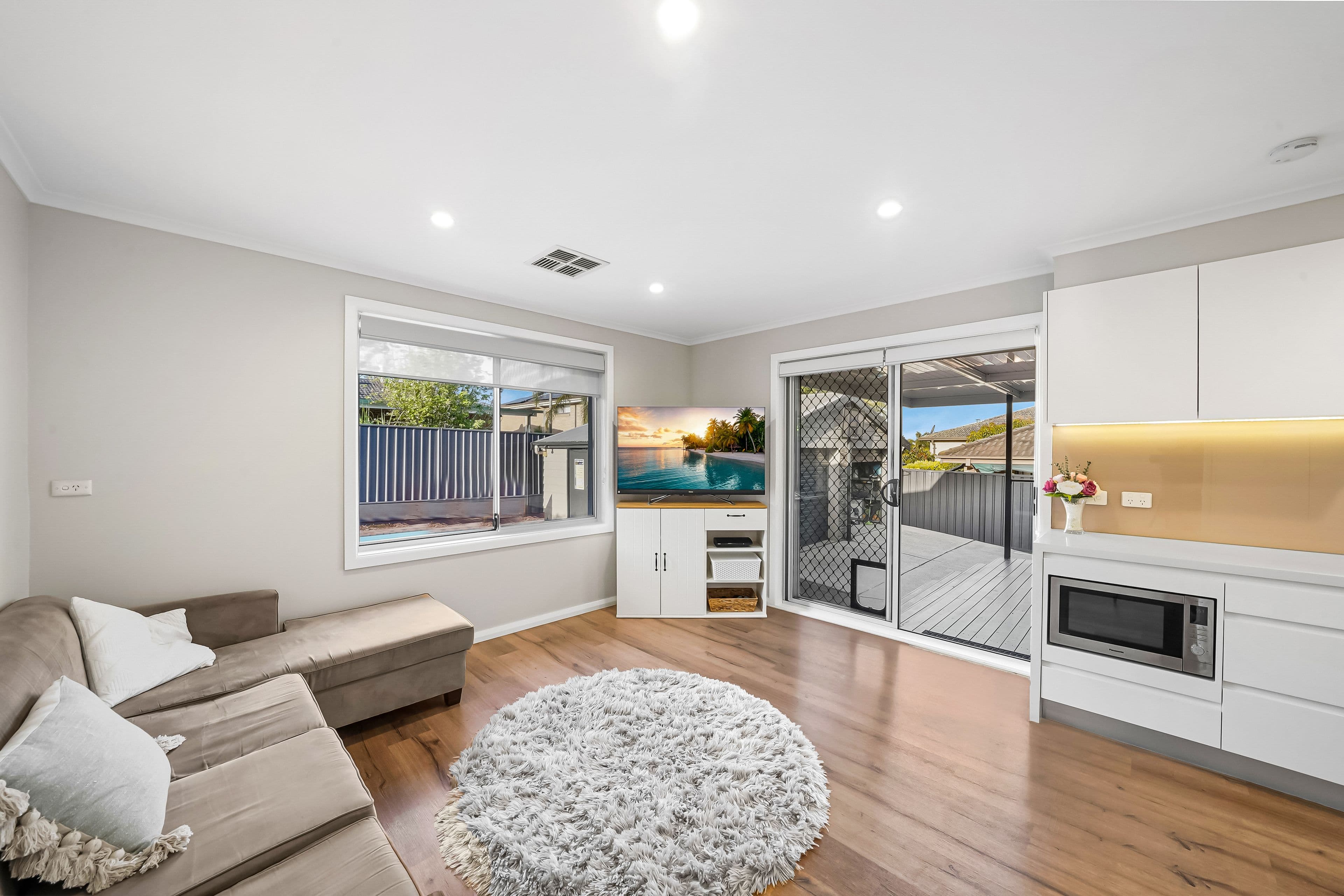 20 Owen Stanley Road, Glenfield NSW 2167, Glenfield - Thumbnail 4