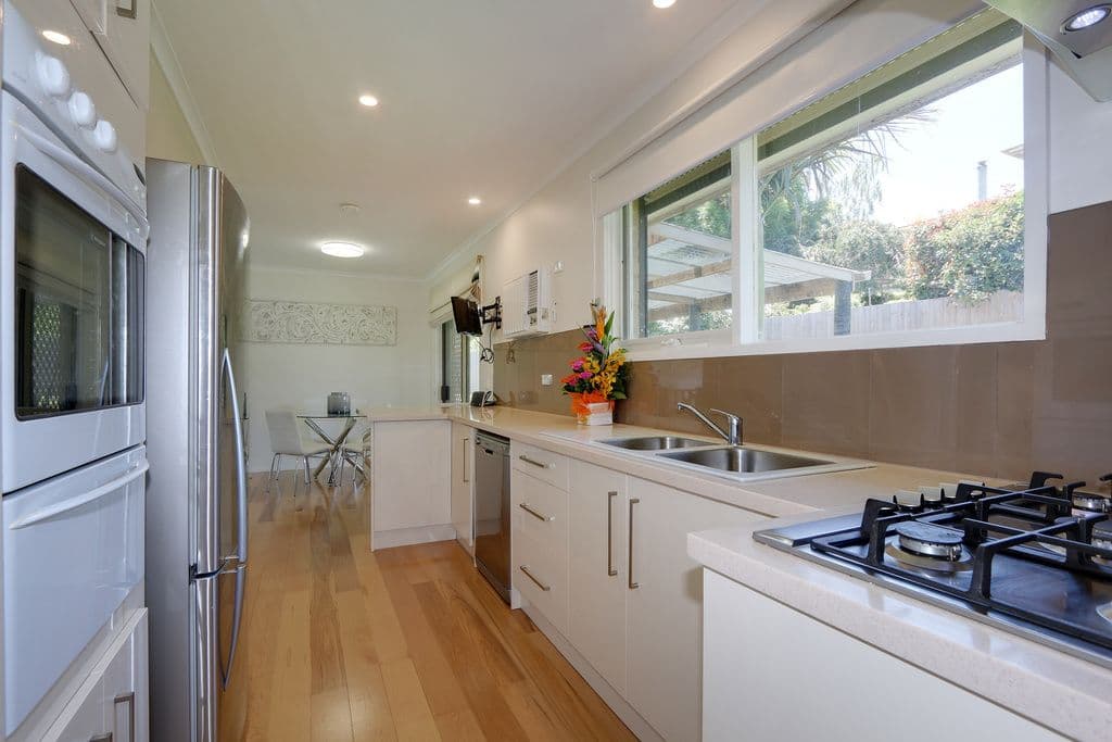 48 Huntingdale Drive, Chirnside Park VIC 3116, Chirnside Park - Thumbnail 3