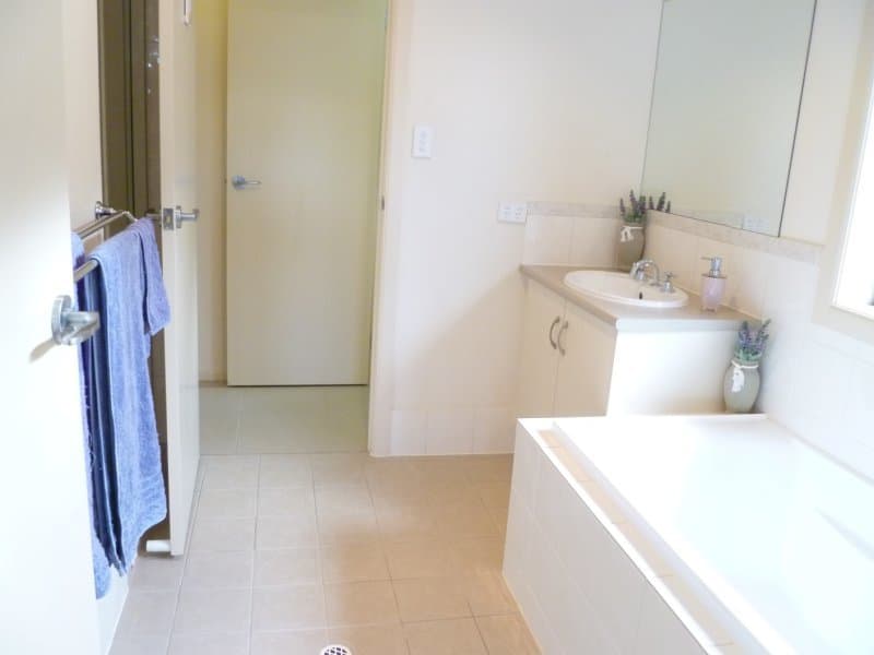 10 Sittella Avenue, Burton - Thumbnail 8