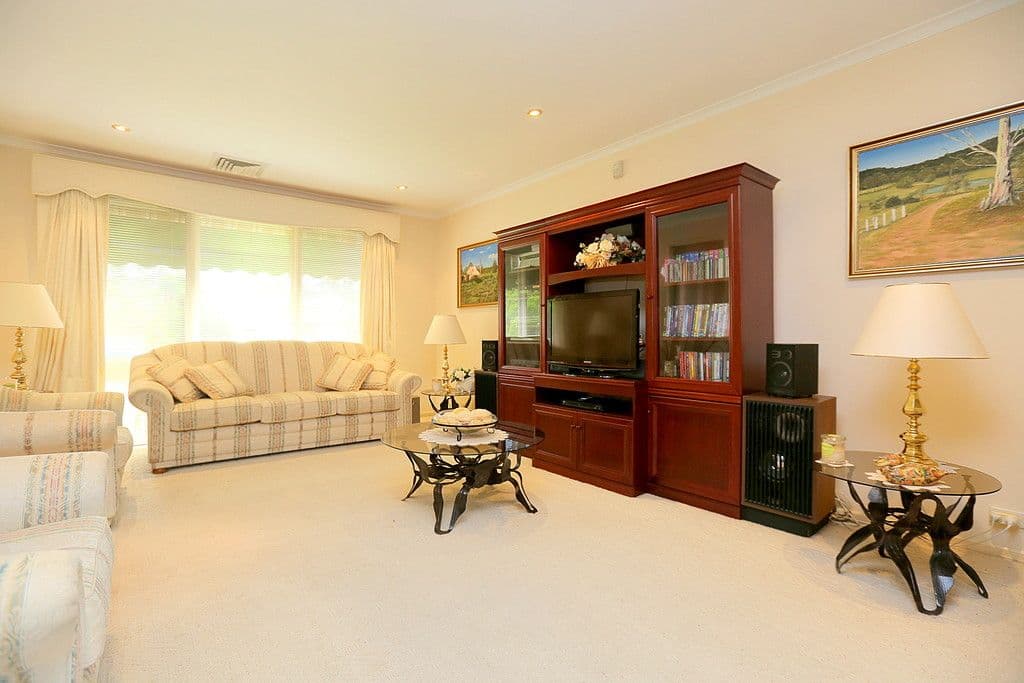 10 Orison Street, Georges Hall - Thumbnail 2