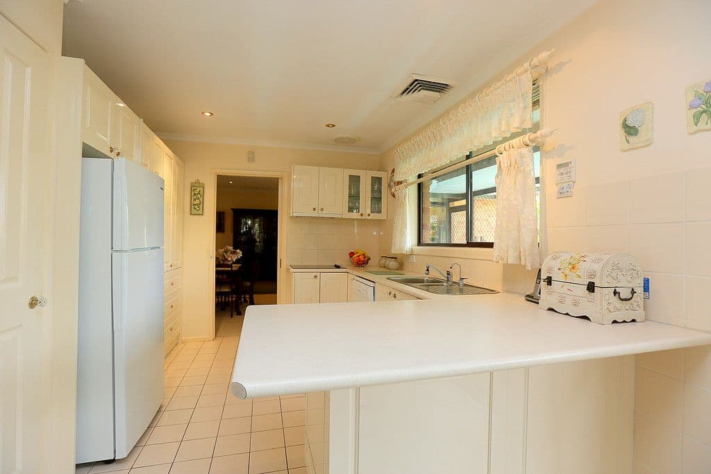 10 Orison Street, Georges Hall - Thumbnail 3