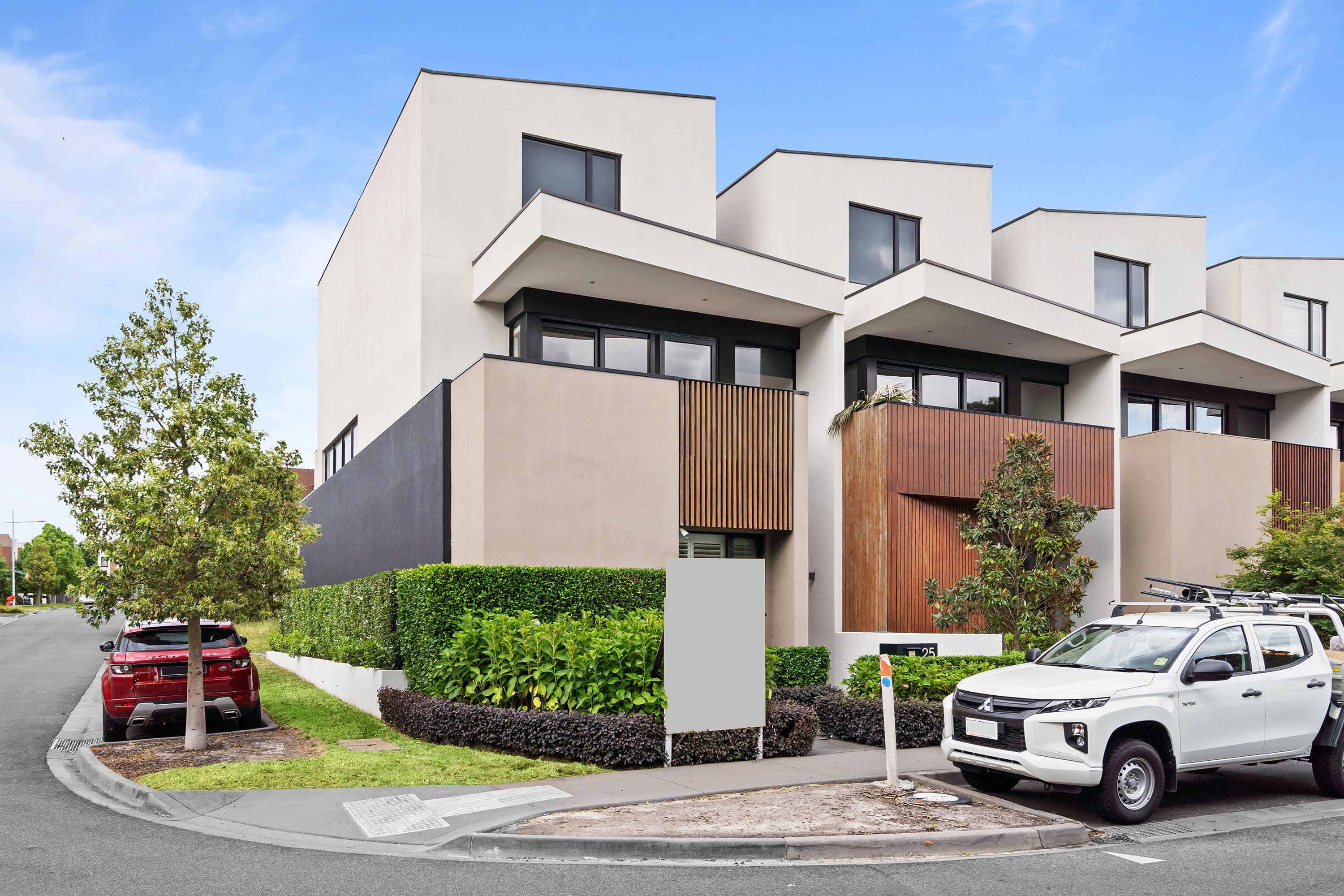 25 Ellsworth Crescent, Camberwell VIC 3124, Camberwell - Image 1