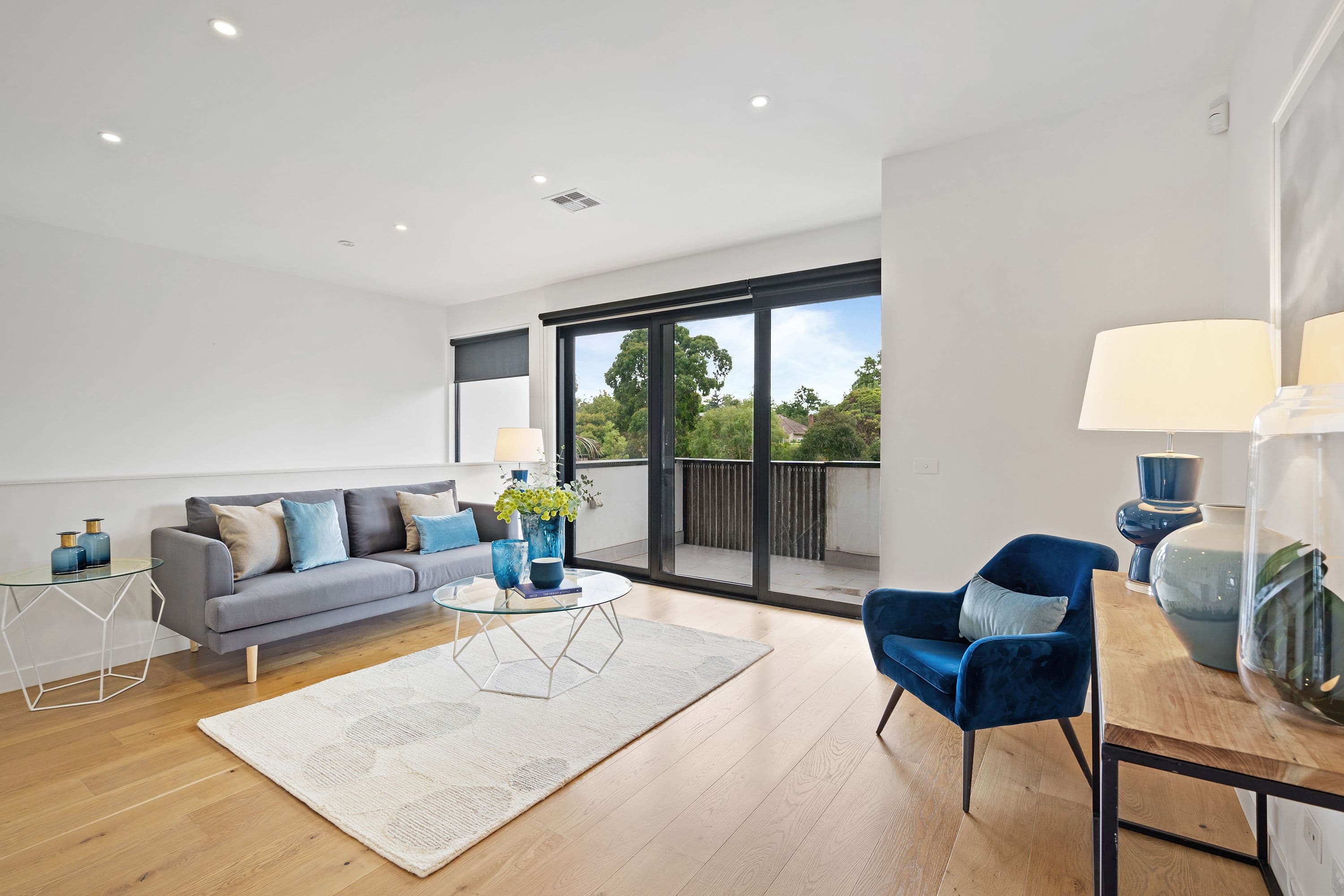 25 Ellsworth Crescent, Camberwell VIC 3124, Camberwell - Thumbnail 2