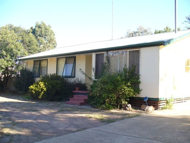 1 Phoenix Avenue, CLARE SA 5453, Clare - Image 1