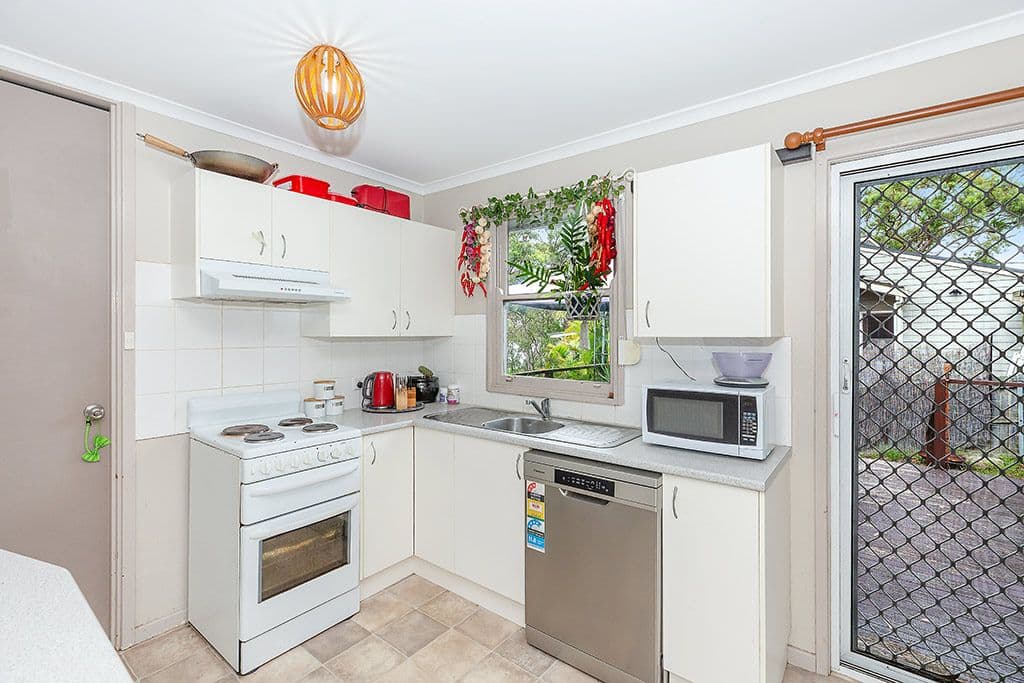 14 Koiyong Place, Bolton Point NSW 2283, Bolton Point - Thumbnail 6