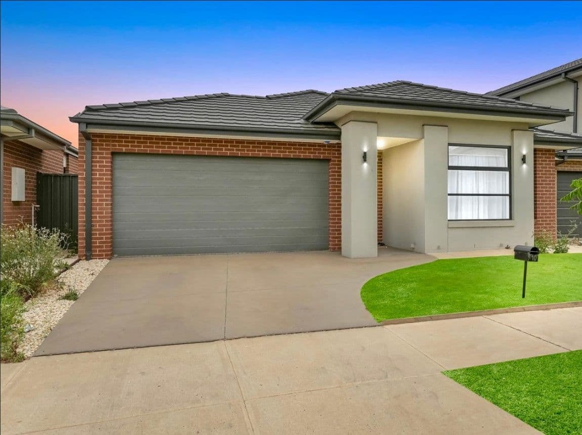 10 Stromlo Way, Truganina VIC 3029, Truganina - Image 1