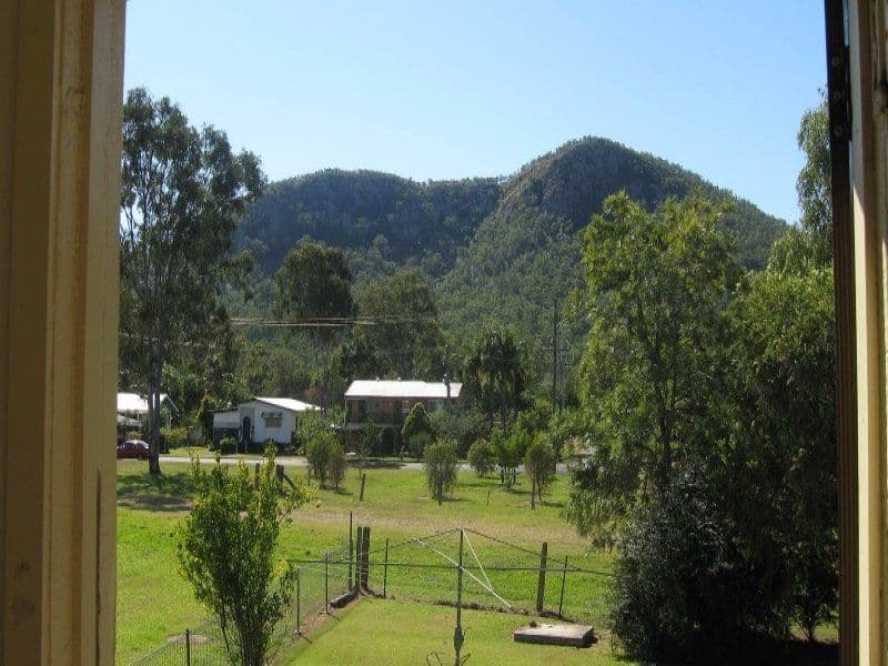 197 Ipswich Street, Esk QLD 4312, Esk - Thumbnail 4