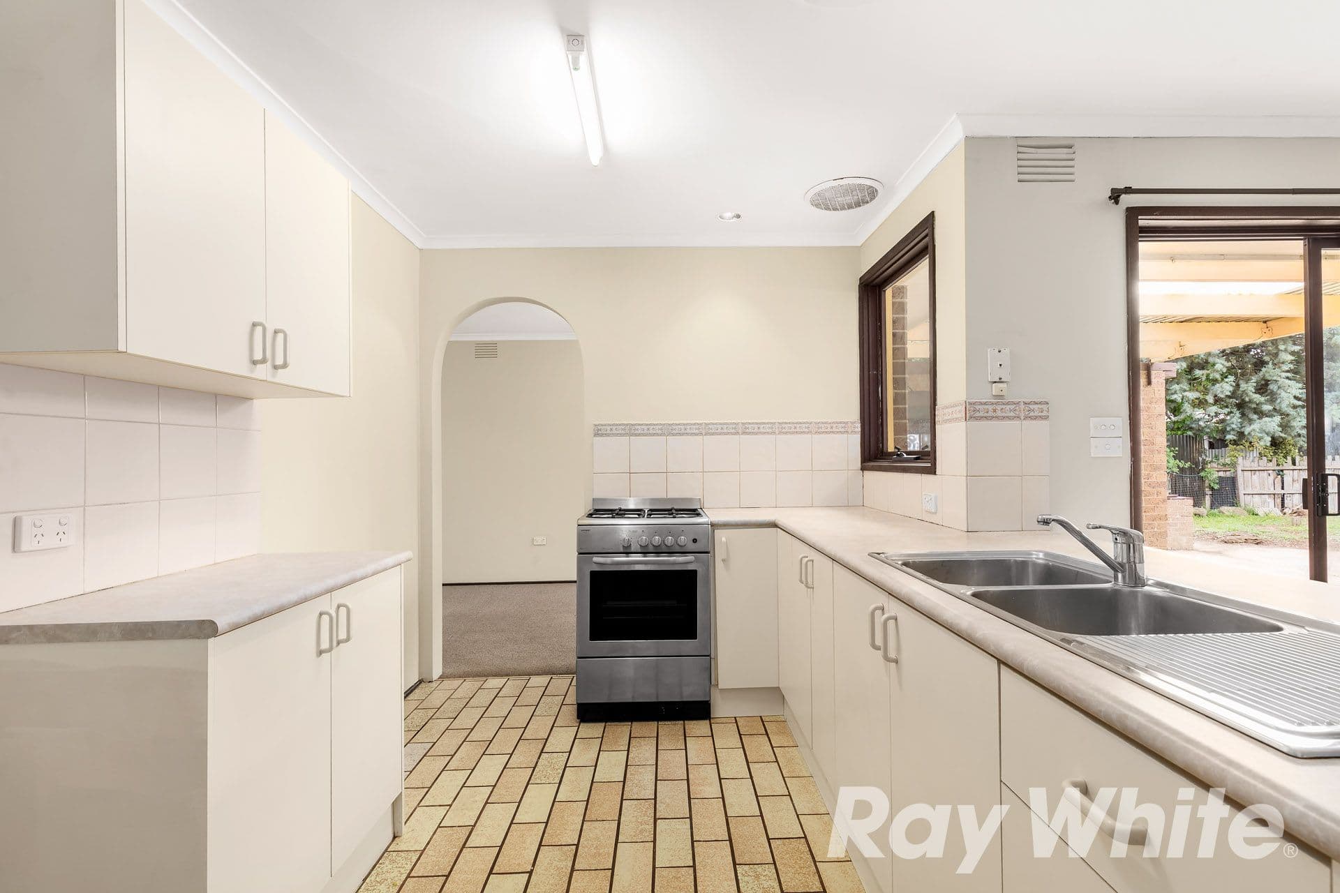 12 Parkstone Drive, Bayswater North VIC 3153, Bayswater North - Thumbnail 3