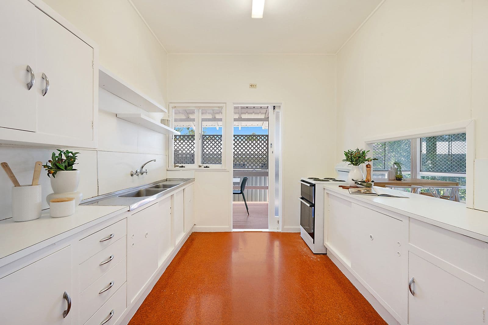 22 Lowanna Street, Kenmore QLD 4069, Kenmore - Thumbnail 8