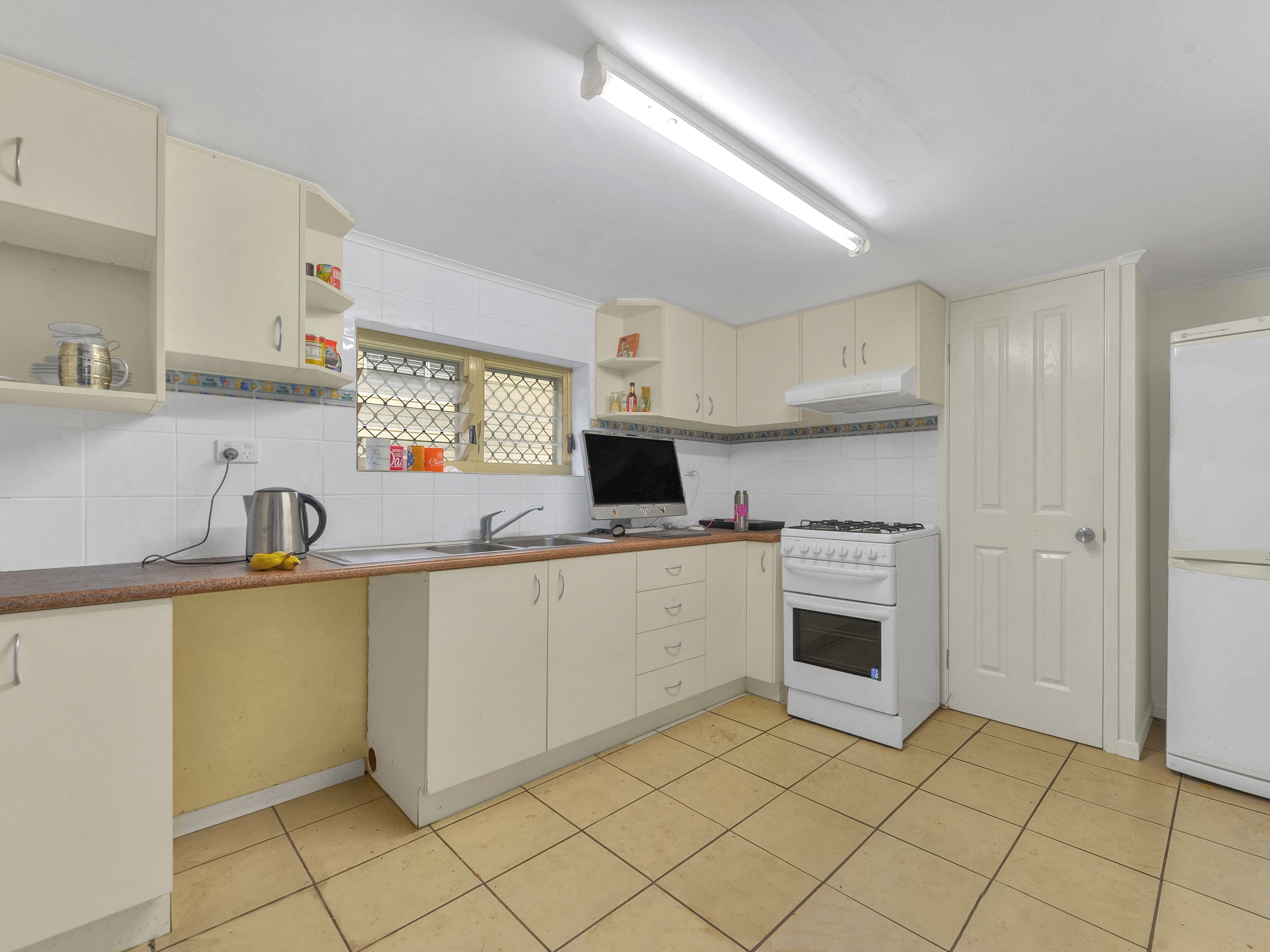 98 Fort Road, Oxley QLD 4075, Oxley - Thumbnail 8