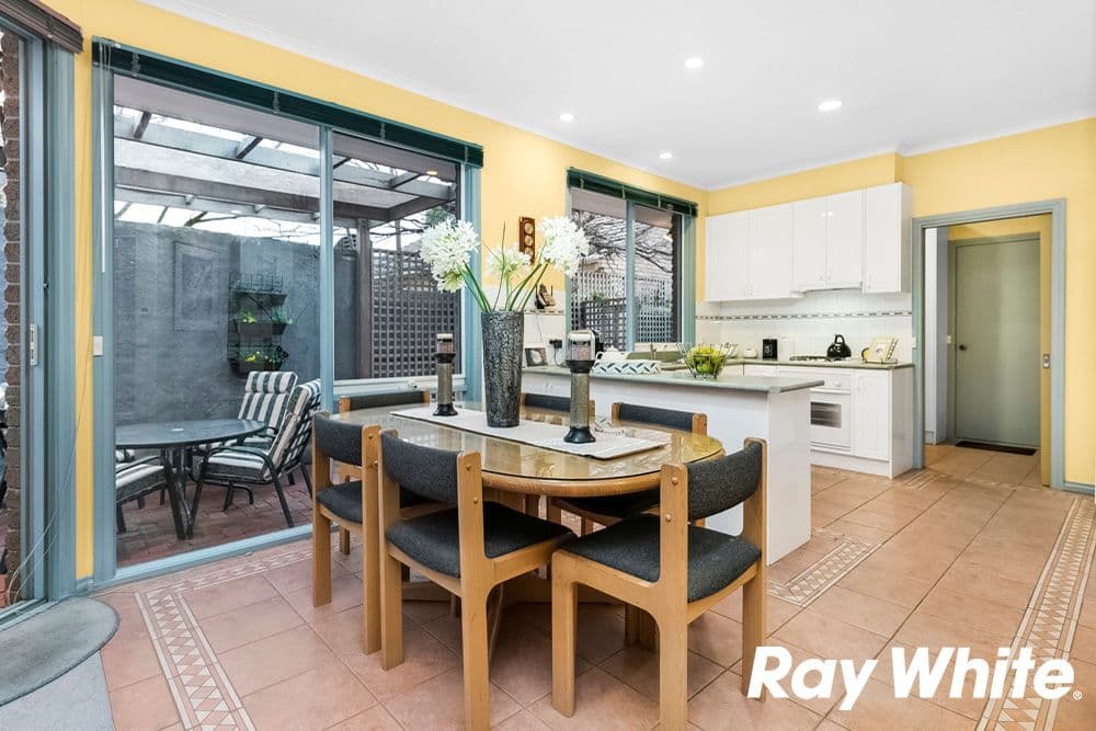 9 Mount Pleasant Drive, Mount Waverley VIC 3149, Mount Waverley - Thumbnail 2