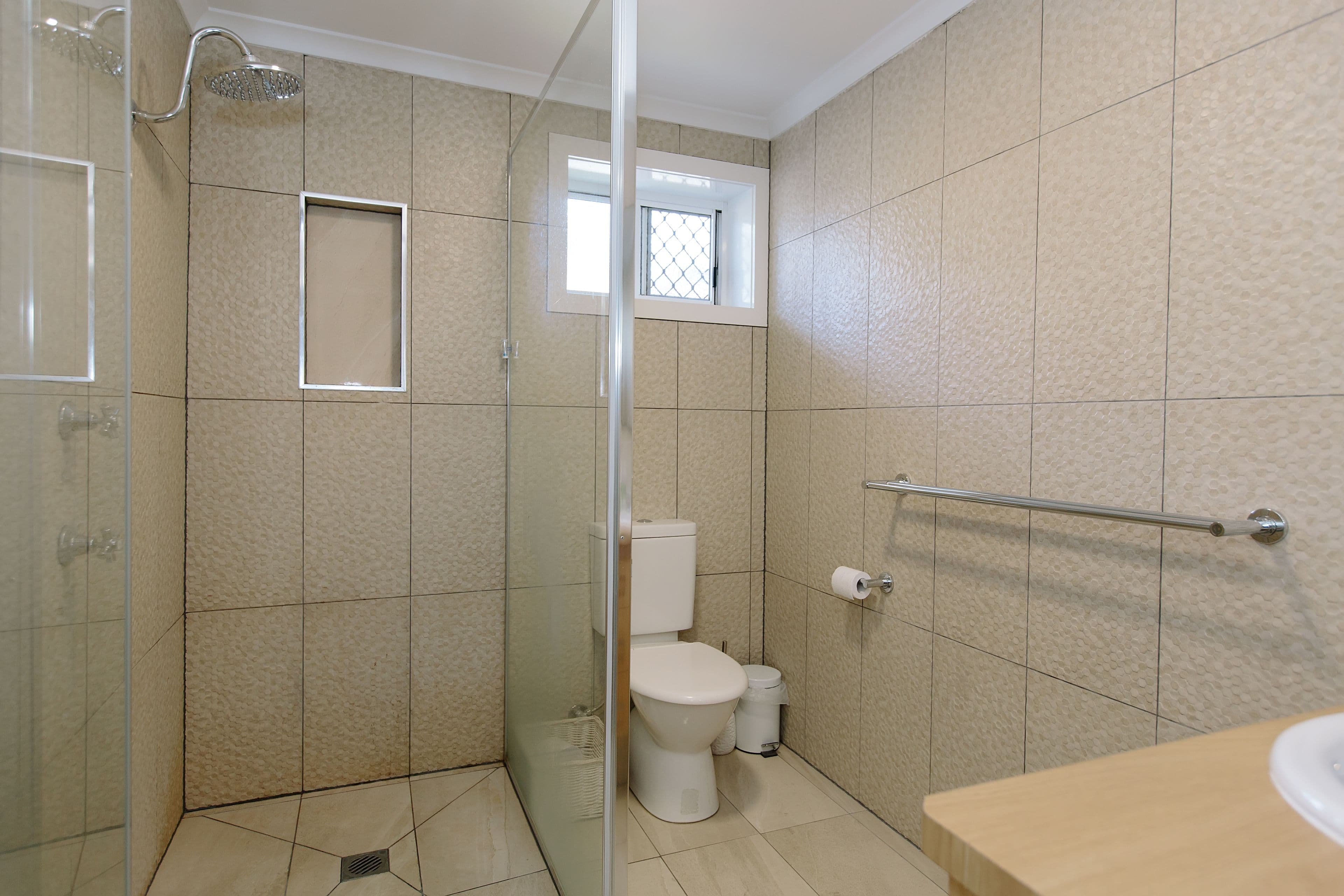 18B WINTON Street, Goondiwindi QLD 4390, Goondiwindi - Thumbnail 6