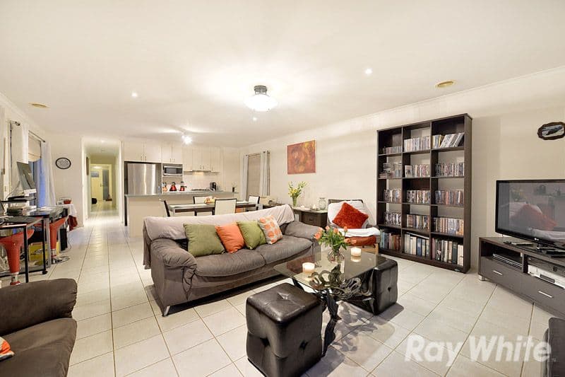 9 The Glen, Pakenham VIC 3810, Pakenham - Thumbnail 3