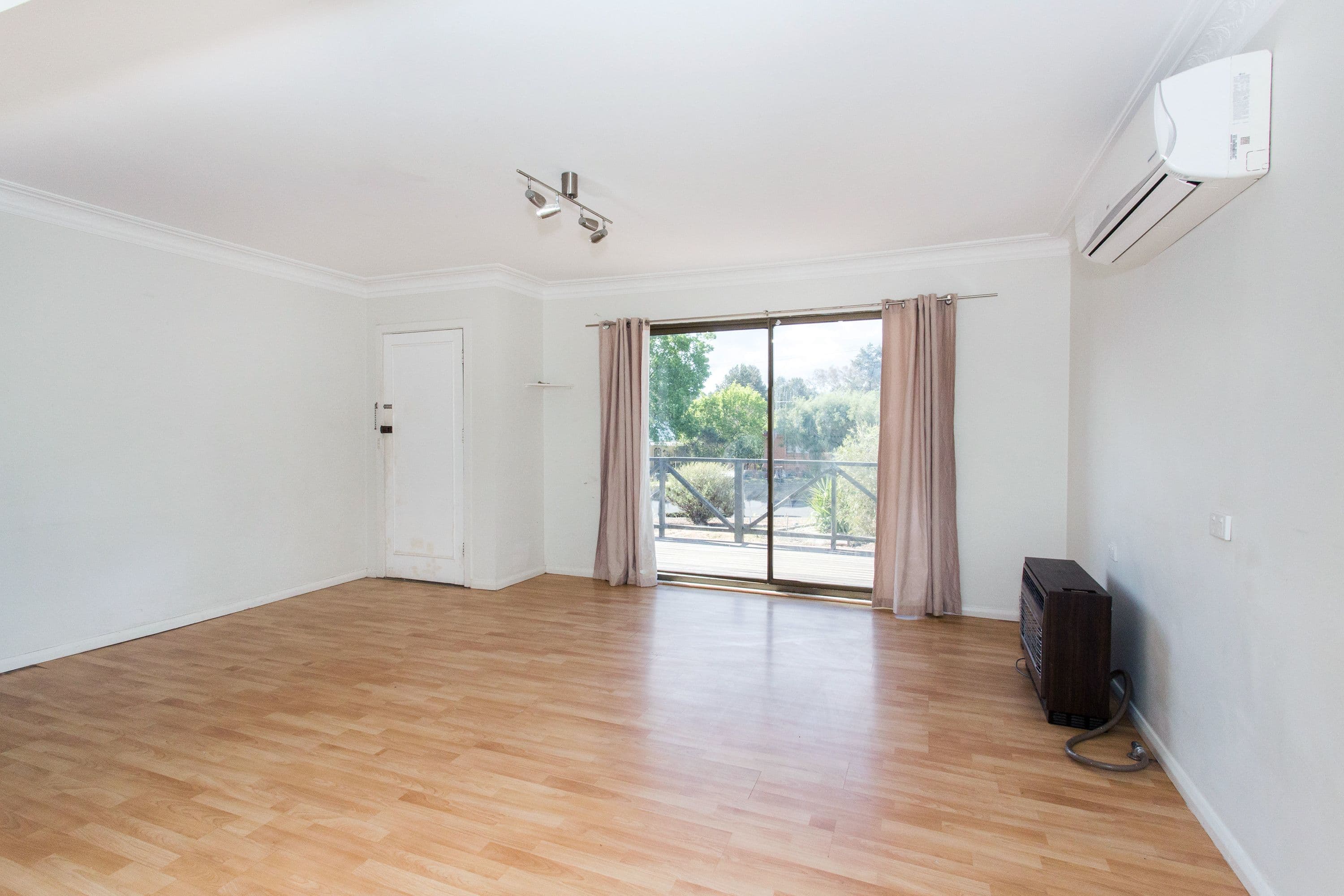 25 Eulo Street, Cowra - Thumbnail 3
