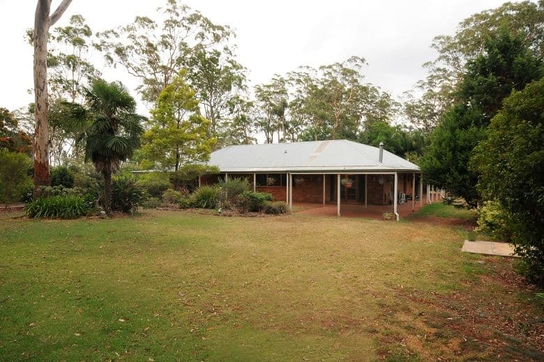 8 Michele Avenue, HIGHFIELDS QLD 4352, Highfields - Thumbnail 2