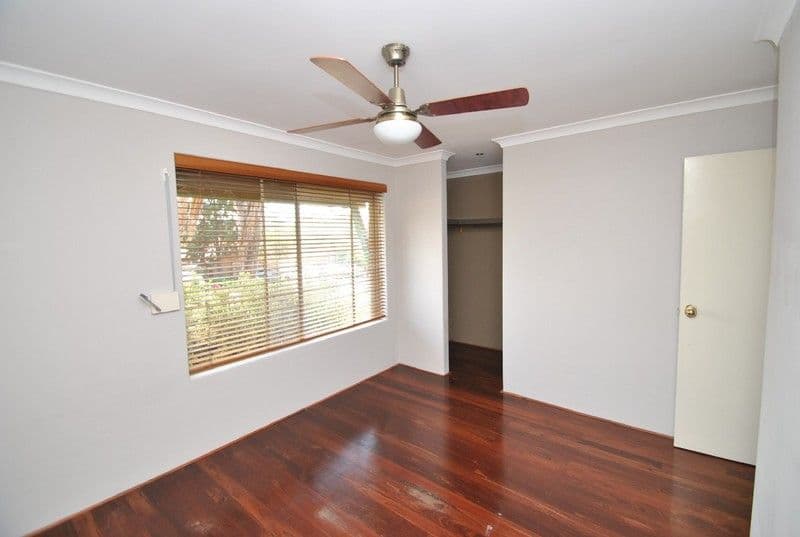 39 Whitebread Way, LEDA WA 6170, Leda - Thumbnail 2