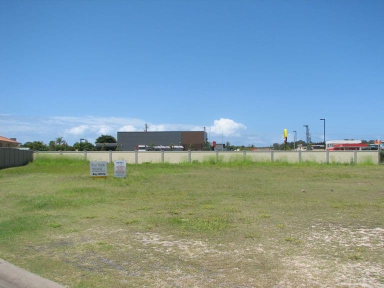 27 Kookaburra Court, YAMBA NSW 2464, Yamba - Image 1