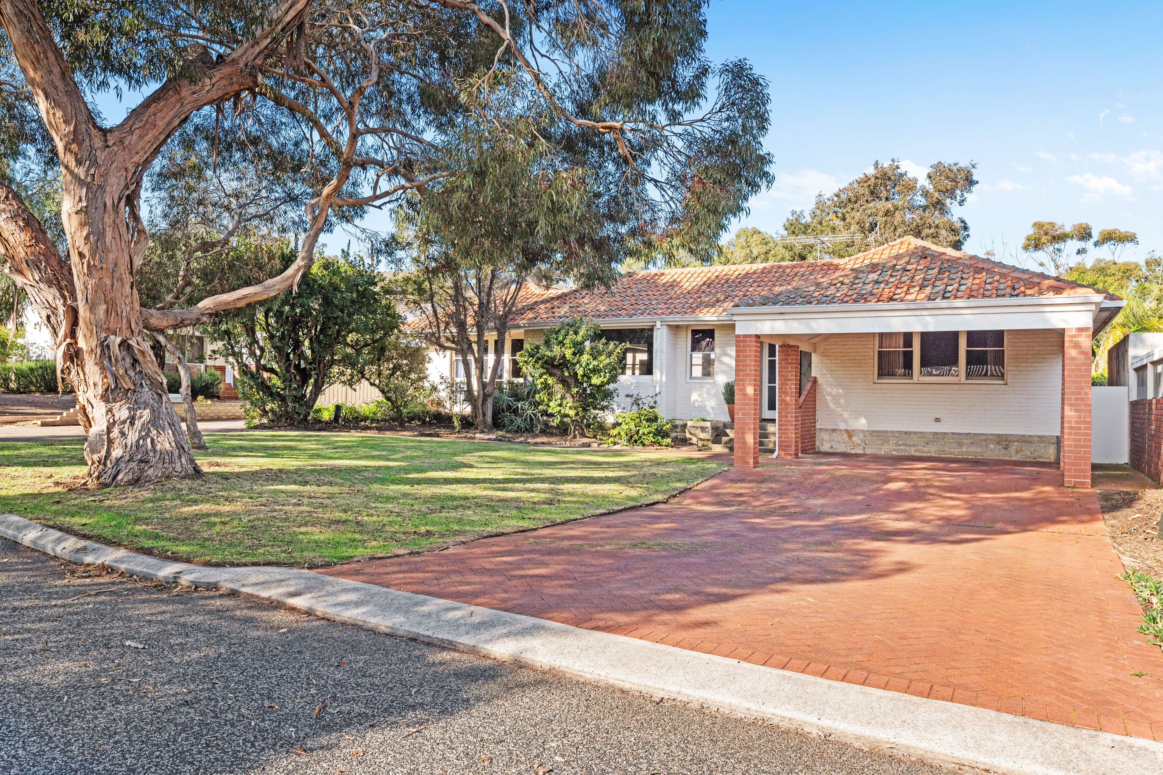 28 Colin Street, Dalkeith WA 6009, Dalkeith - Image 1
