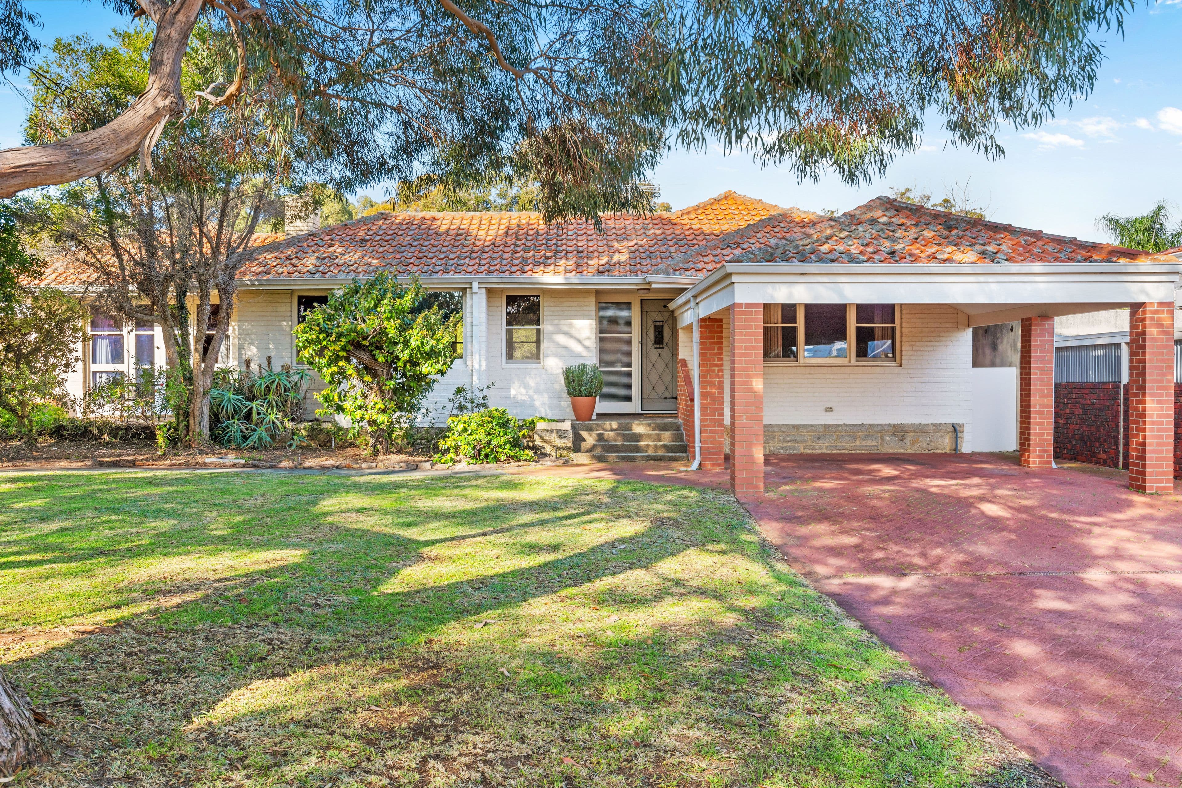 28 Colin Street, Dalkeith WA 6009, Dalkeith - Thumbnail 2