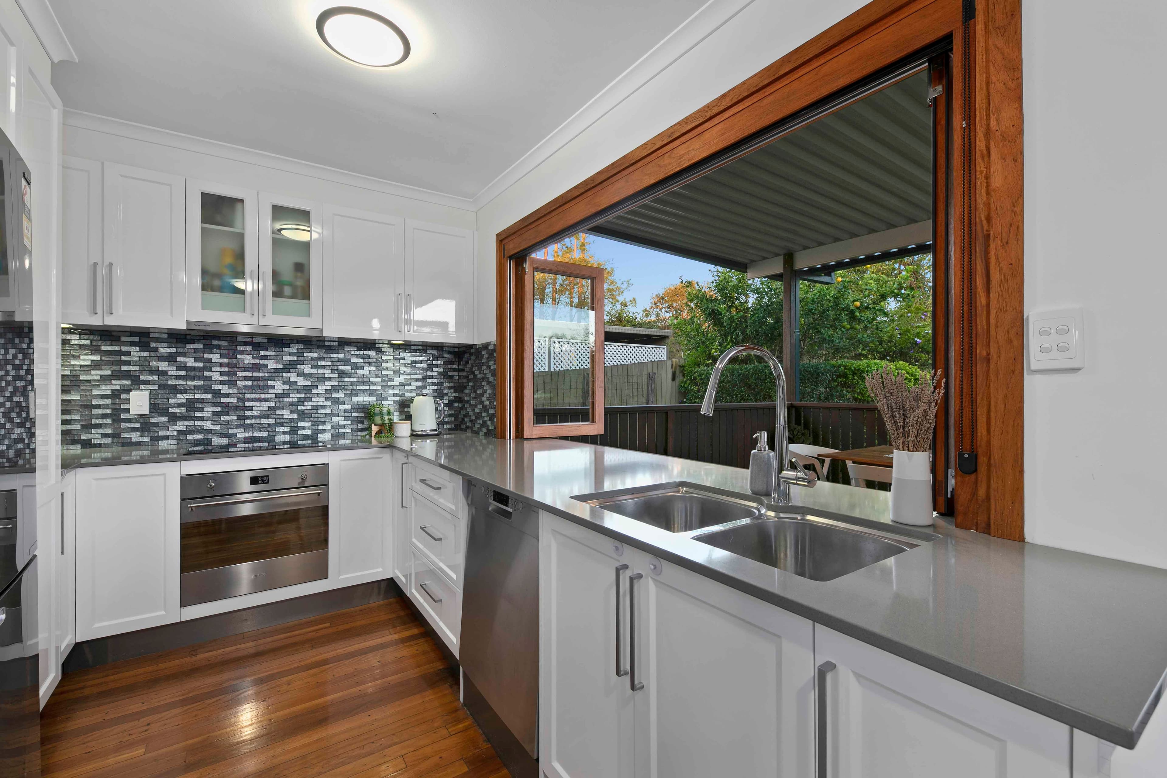 28 Brownie Street, Jamboree Heights QLD 4074, Jamboree Heights - Thumbnail 2