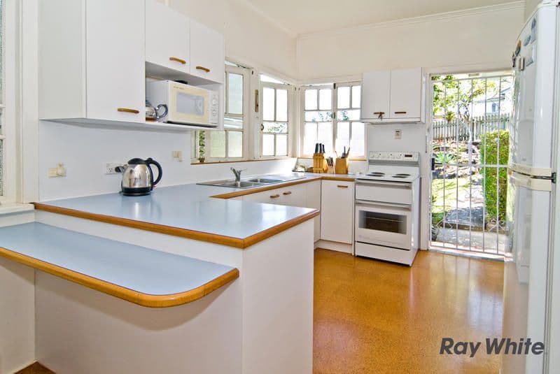 17 Lexington Street, ALDERLEY QLD 4051, Alderley - Thumbnail 5