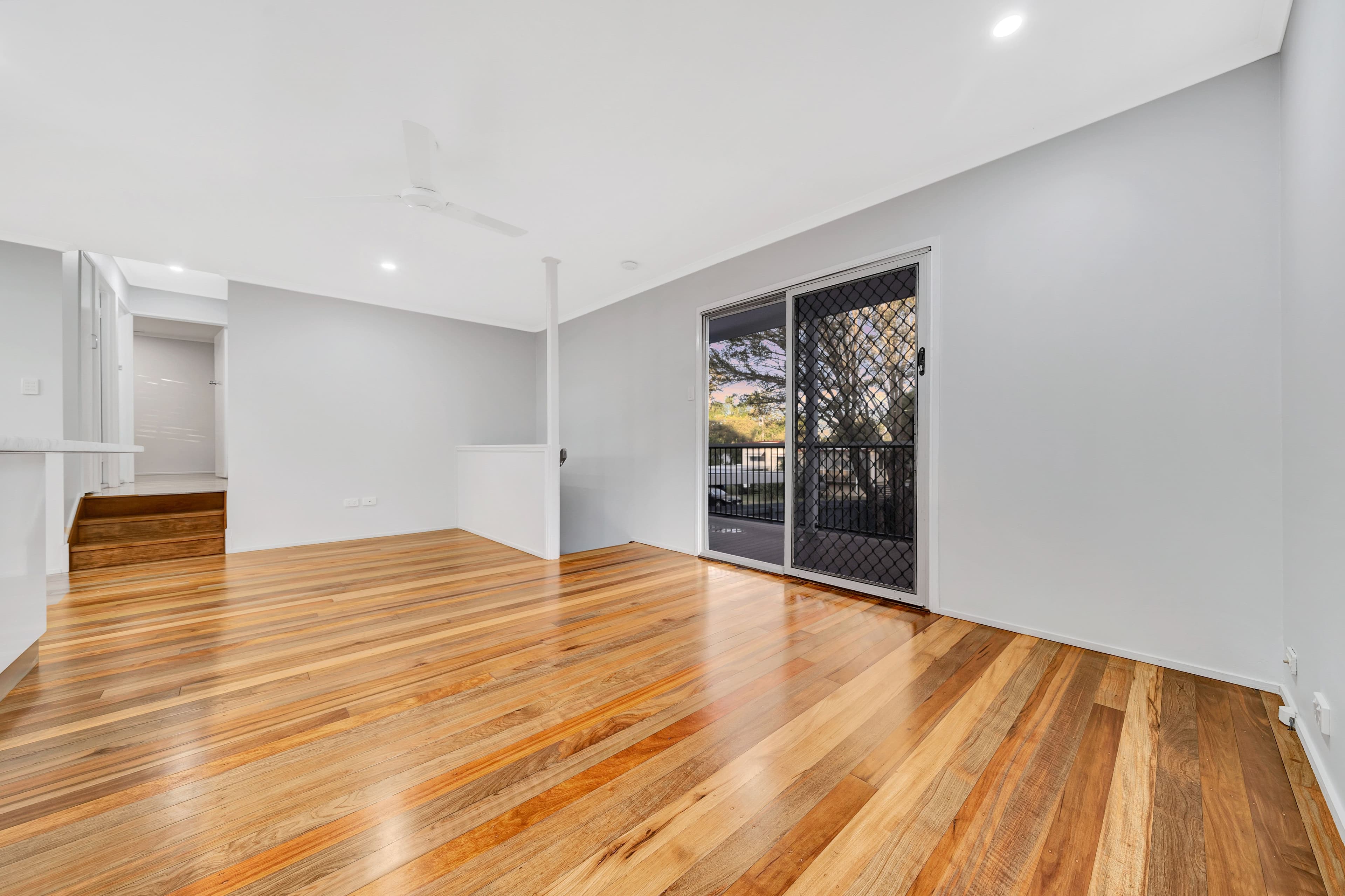 12 Spruce Street, Kingston QLD 4114, Kingston - Thumbnail 5