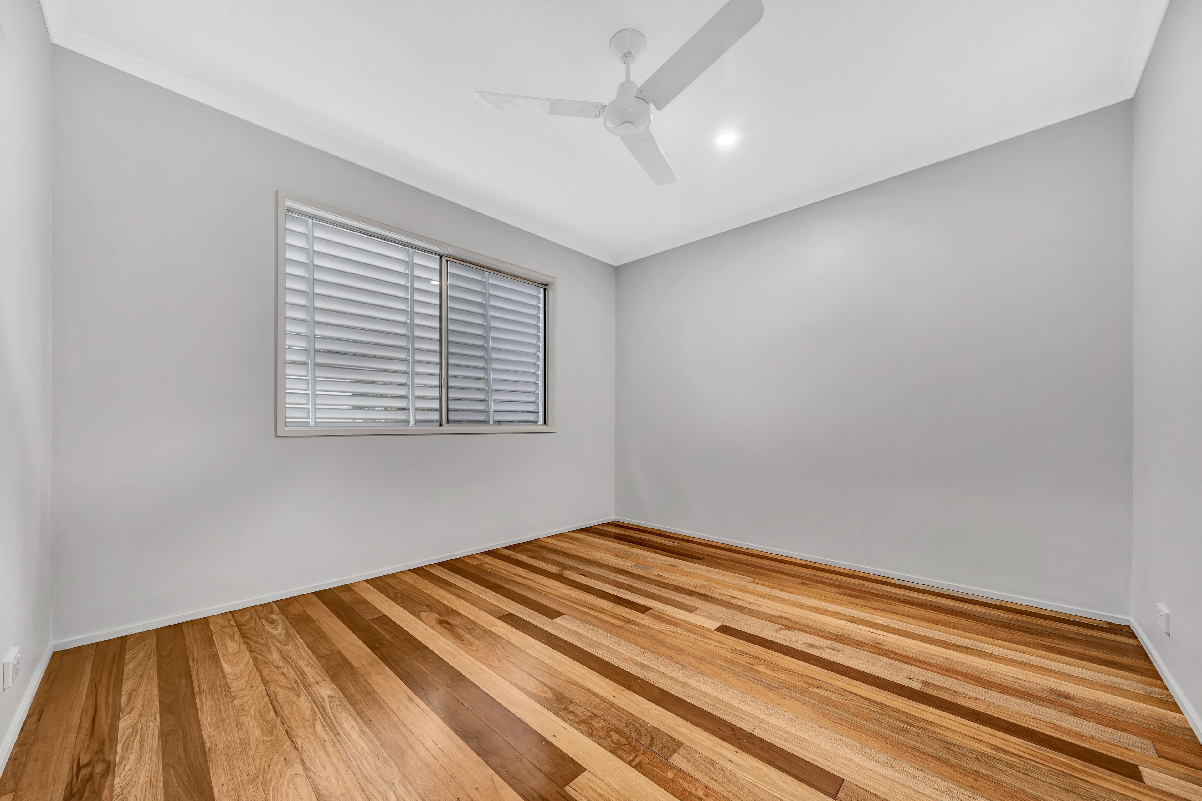 12 Spruce Street, Kingston QLD 4114, Kingston - Thumbnail 8