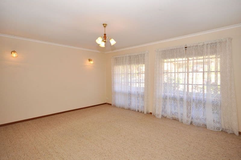 6 Garnet Crescent, FLAGSTAFF HILL SA 5159, Flagstaff Hill - Thumbnail 4