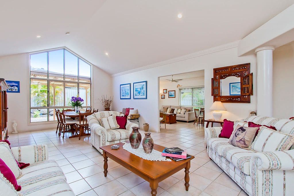 2 Fiddlewood Place, REEDY CREEK QLD 4227, Reedy Creek - Thumbnail 2