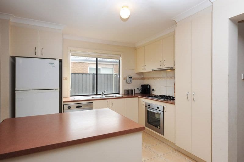 25 Lindsay Gardens, Point Cook - Thumbnail 3