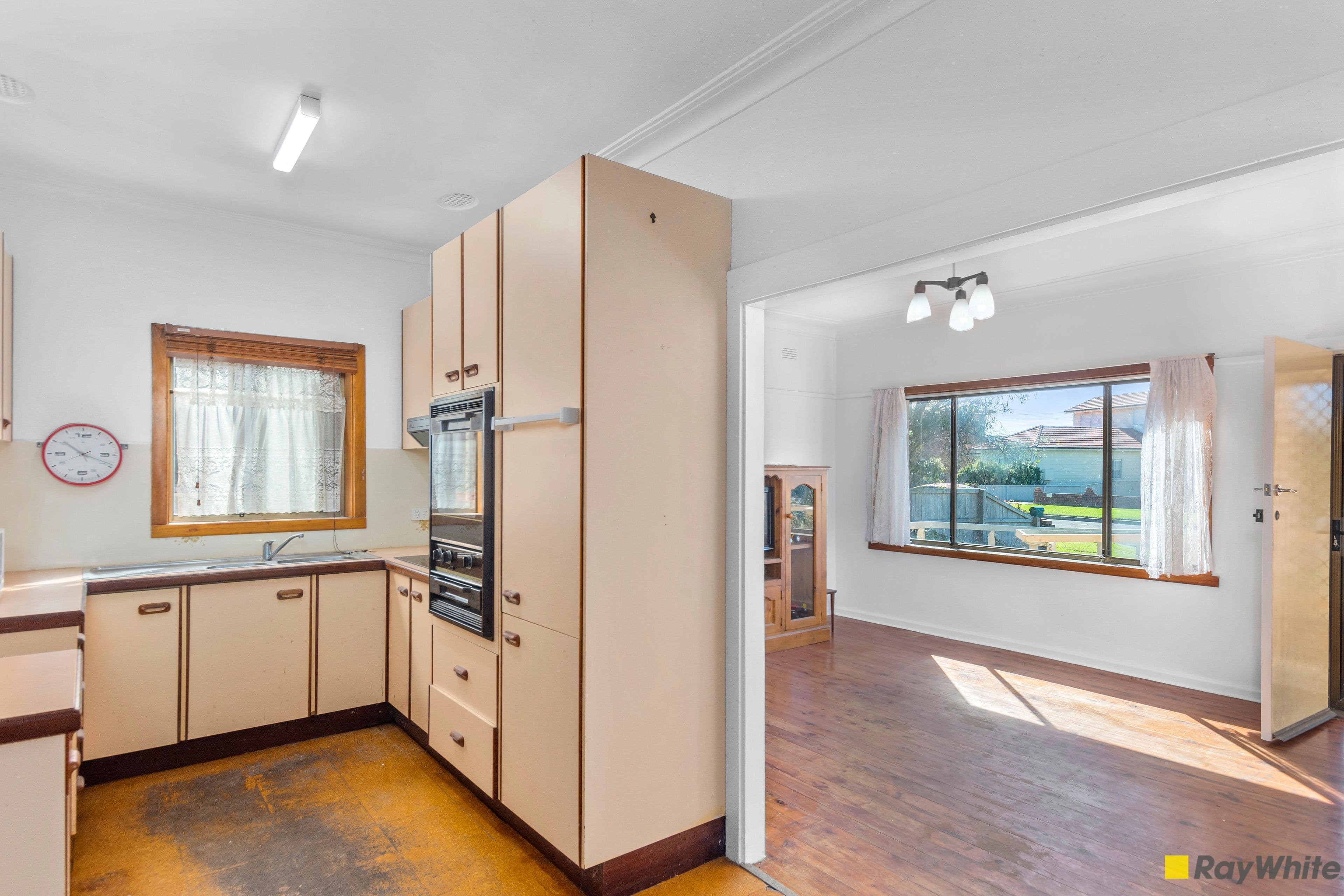 16 Royal Crescent, Woonona NSW 2517, Woonona - Thumbnail 4