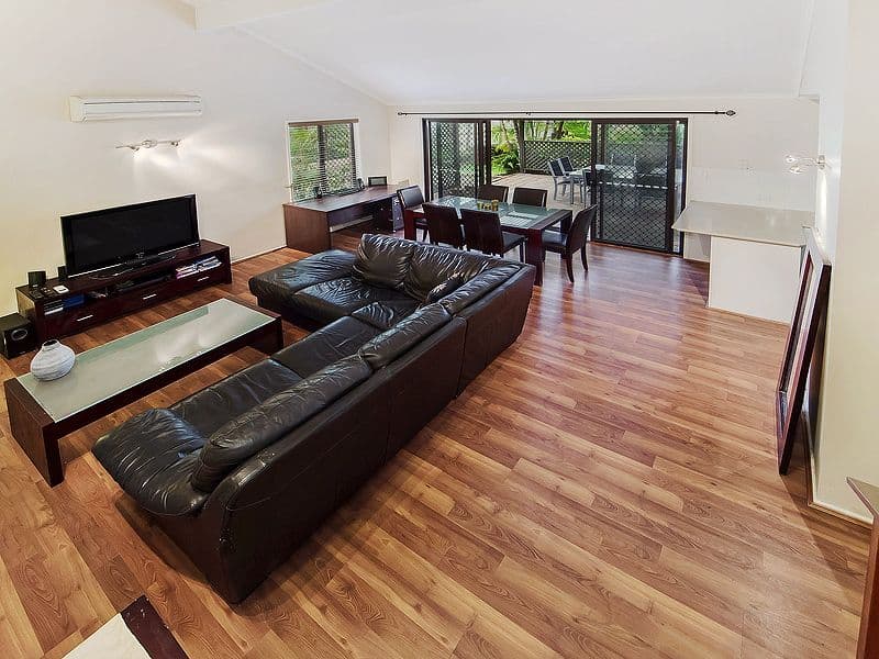 33 Freda Street, ASHMORE QLD 4214, Ashmore - Thumbnail 2