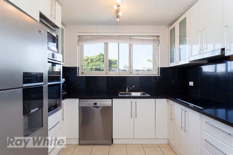245 Cavendish Road, Coorparoo QLD 4151, Coorparoo - Thumbnail 4