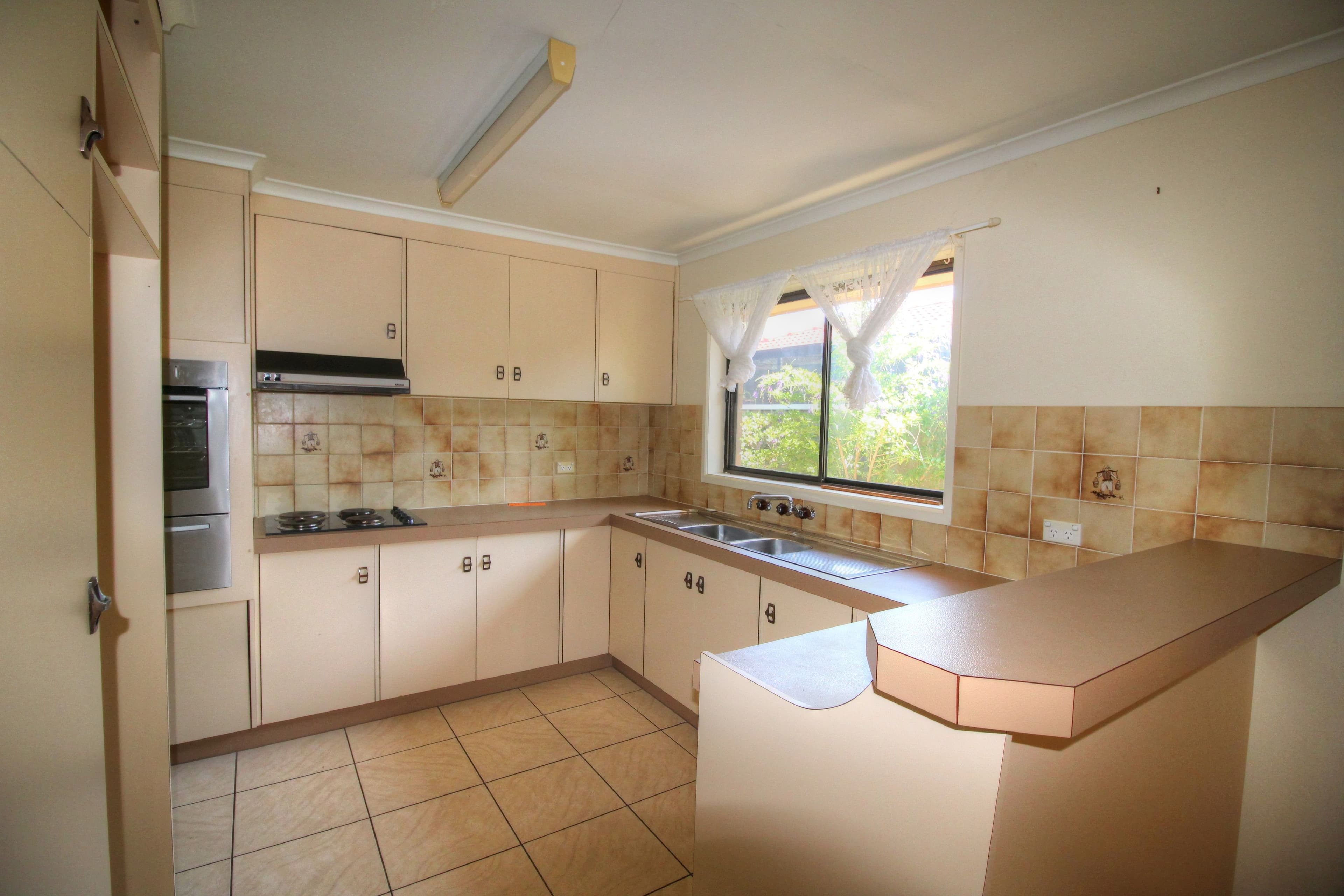 14 Tolarno Street, Renmark SA 5341, Renmark - Thumbnail 3