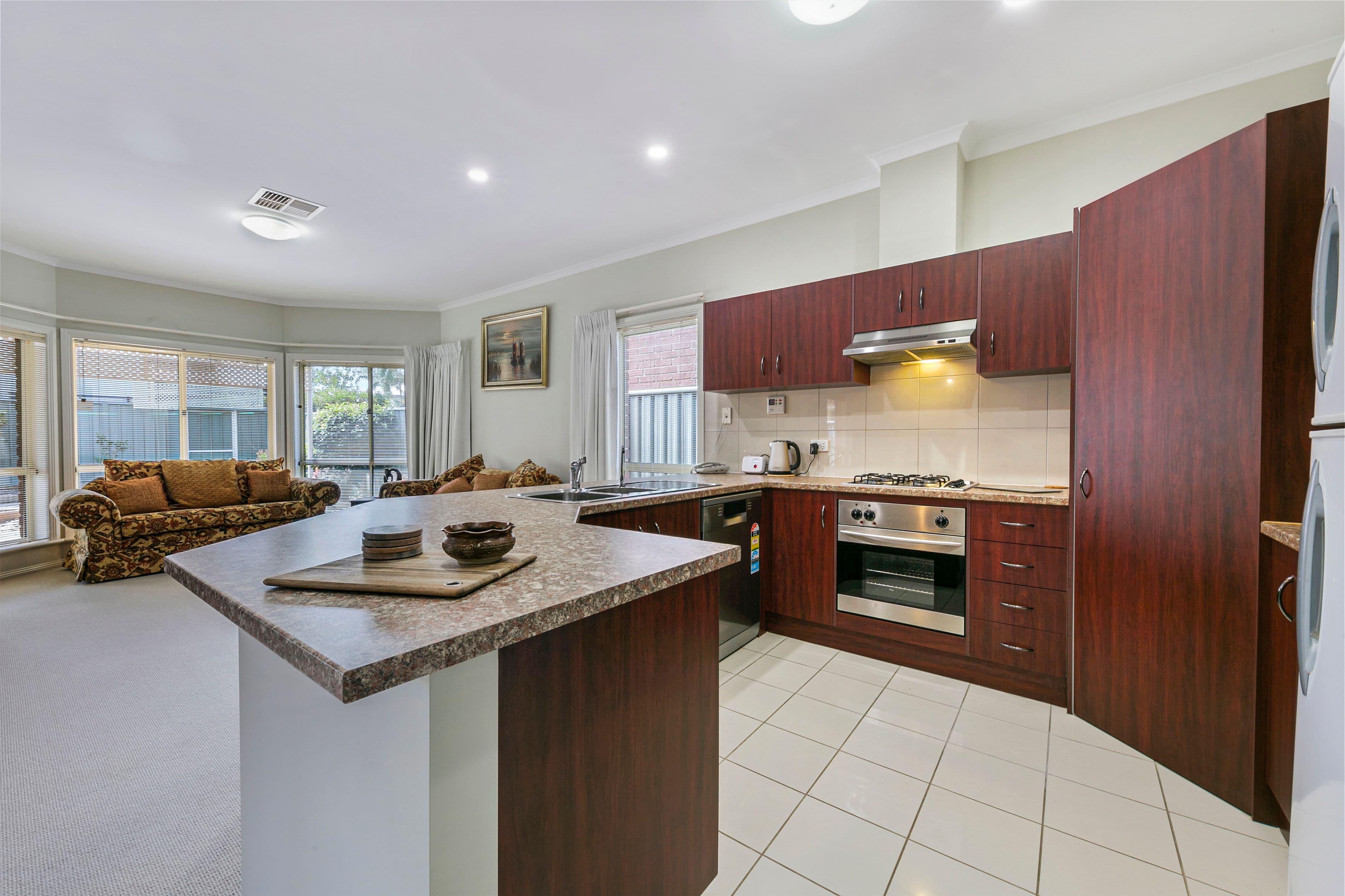 9A Glamis Avenue, Tranmere SA 5073, Tranmere - Thumbnail 5