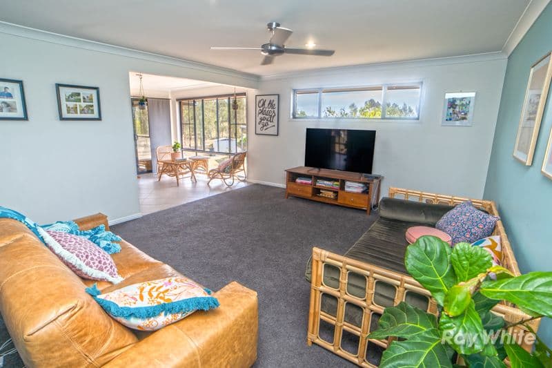 27 Grevillia Drive, Waterview Heights - Thumbnail 4