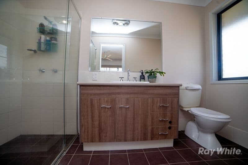 27 Grevillia Drive, Waterview Heights - Thumbnail 6