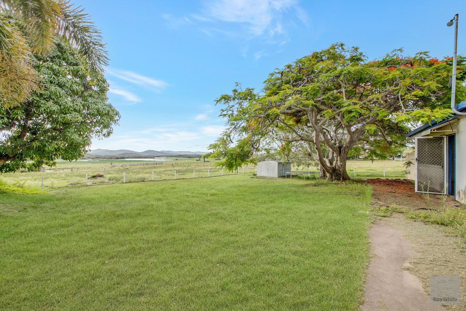 48 Nelson Street, Emu Park QLD 4710, Emu Park - Thumbnail 4