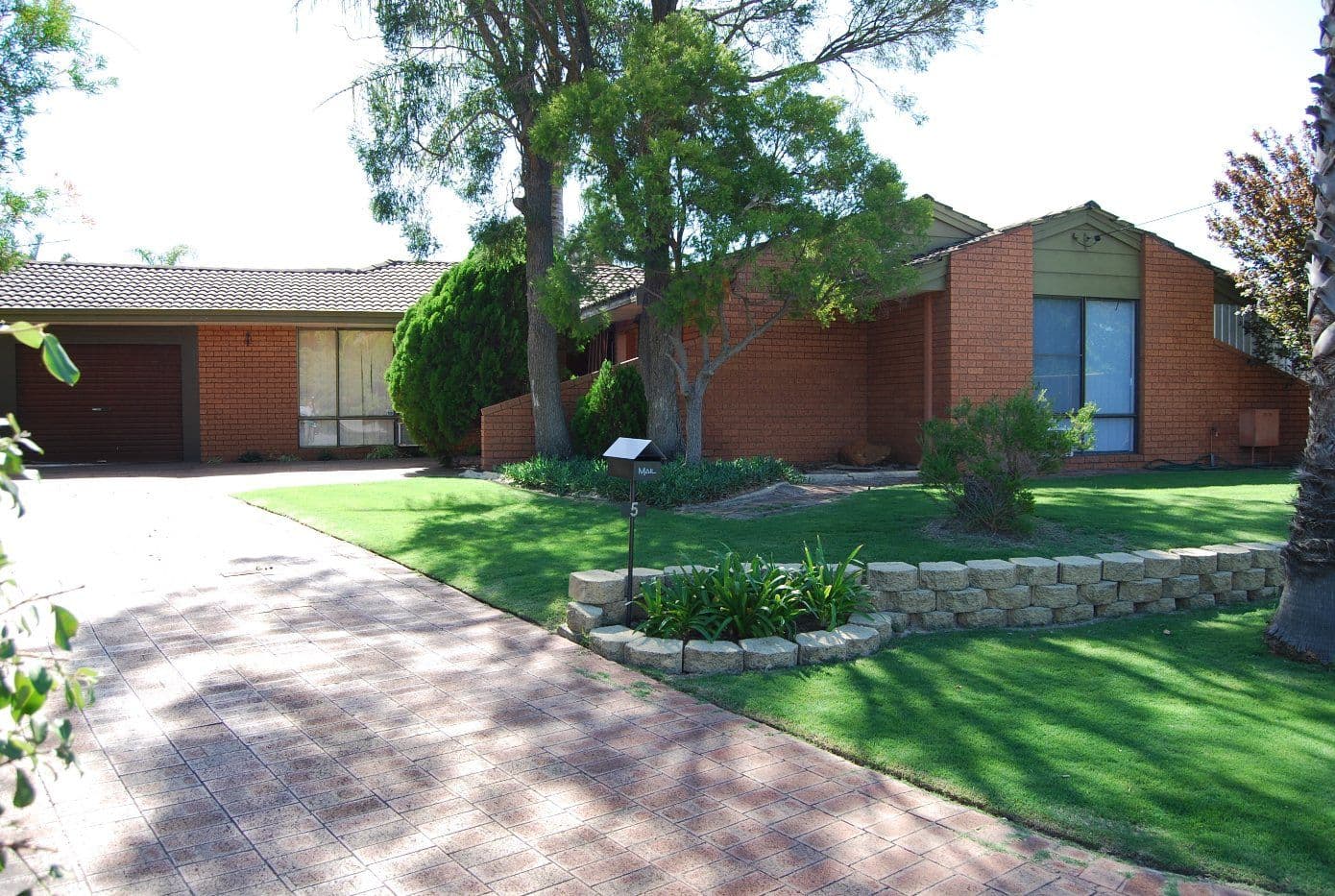 5 Tall Karri Close, CAMILLO WA 6111, Camillo - Image 1