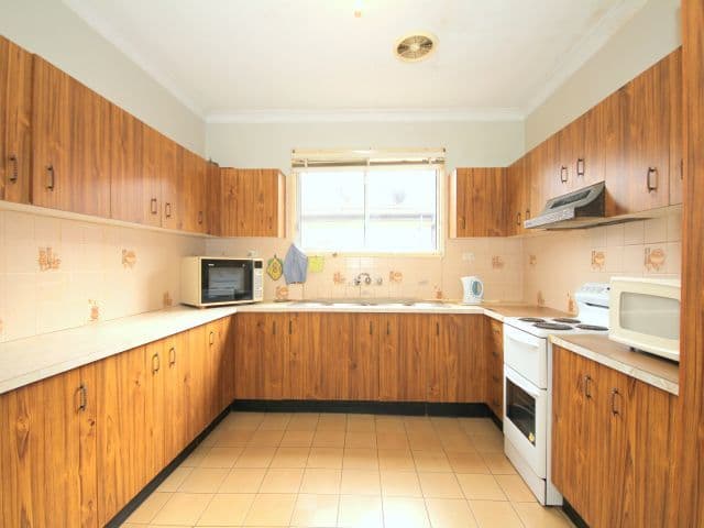 26 Yarran Street, PUNCHBOWL NSW 2196, Punchbowl - Thumbnail 3