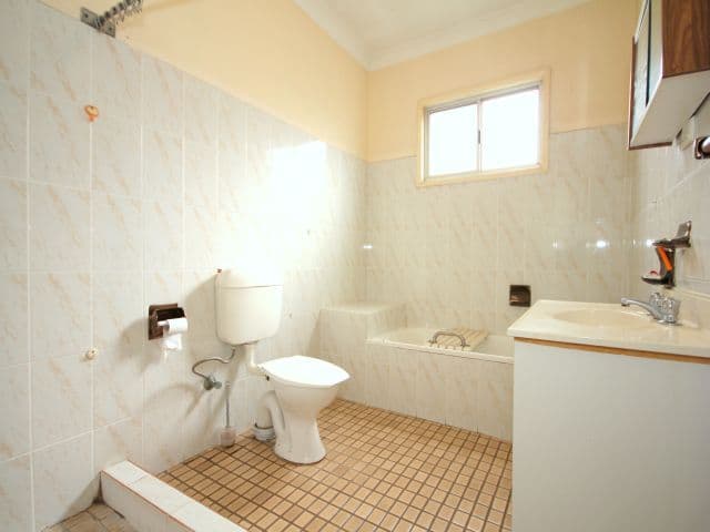 26 Yarran Street, PUNCHBOWL NSW 2196, Punchbowl - Thumbnail 8